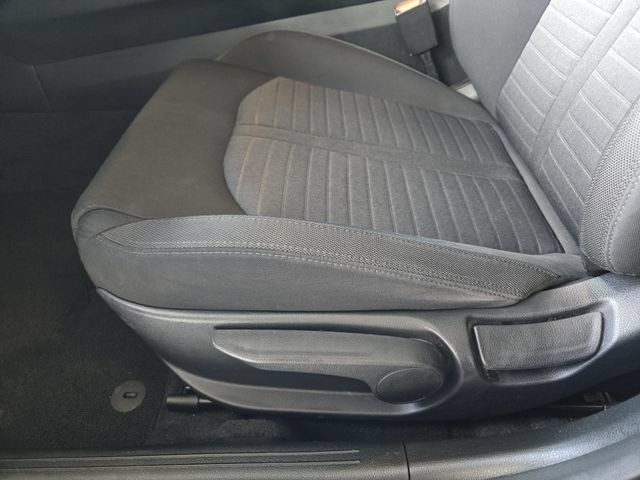 Used 2025 Kia K5 LXS FWD image 24