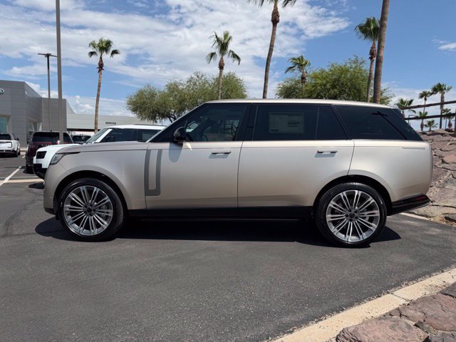 New 2026 Land Rover Range Rover Long Wheelbase SE AWD/4WD image 3