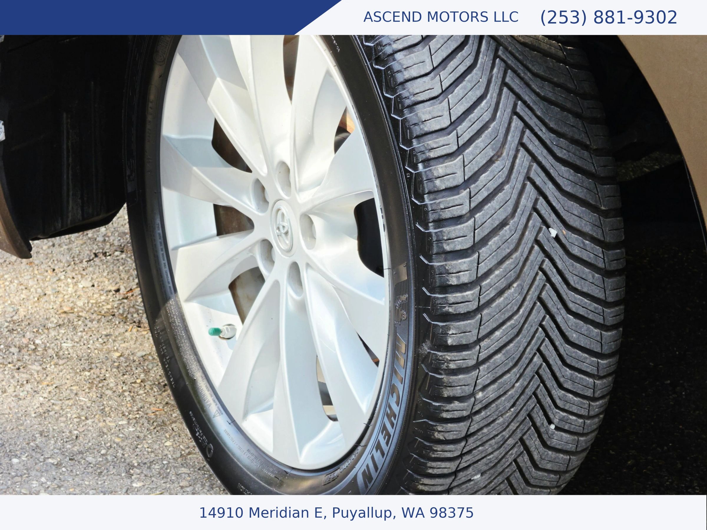 Used 2013 Toyota Venza LE w/ LE Convenience Pkg FWD image 18