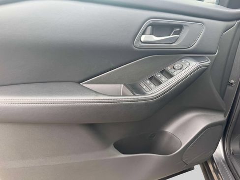 Certified 2026 Nissan Rogue SV AWD/4WD image 15