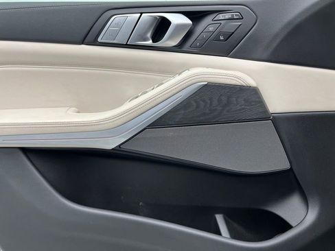 Used 2020 BMW X7 xDrive40i w/ Parking Assistance Package image 22