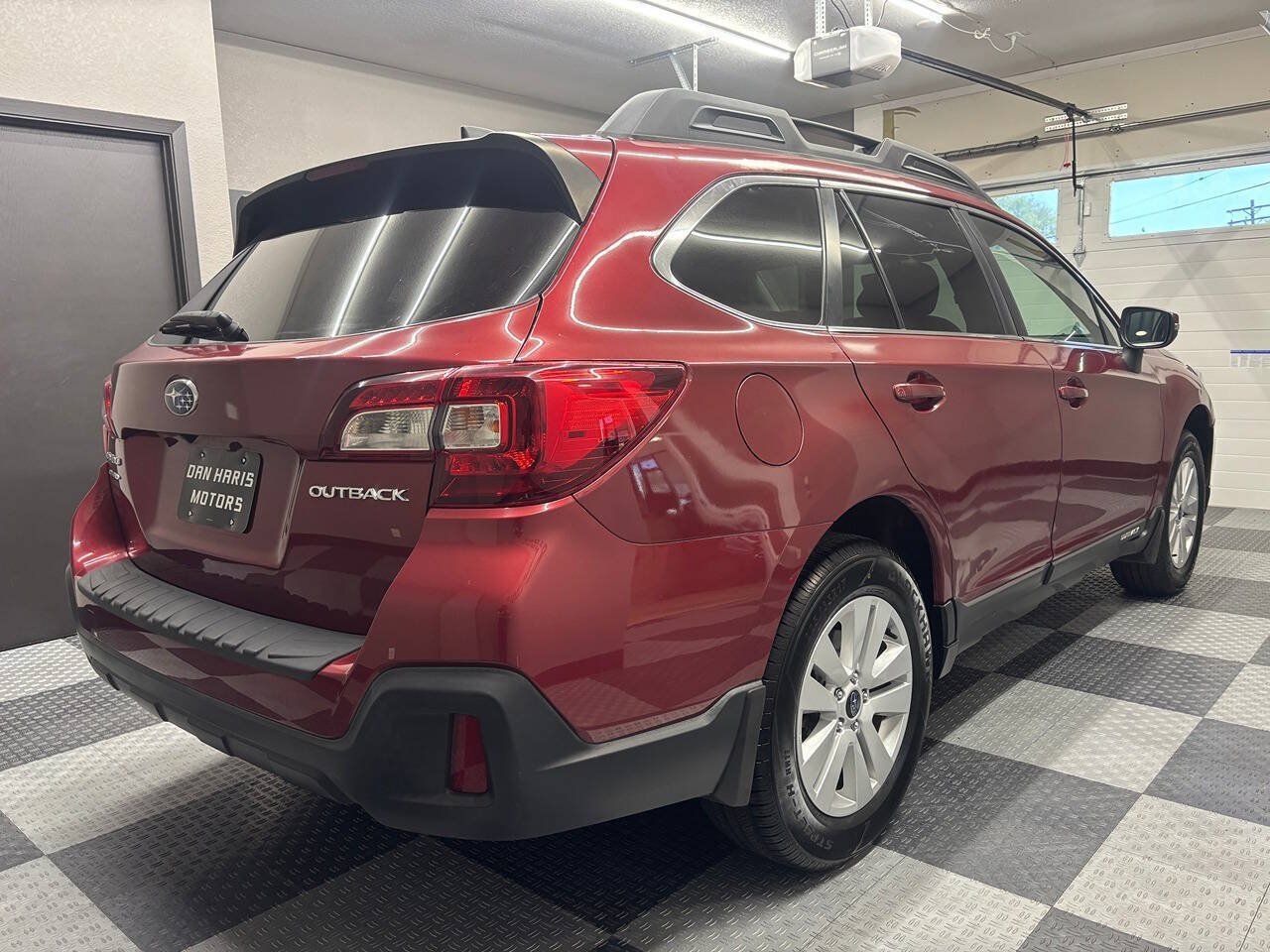 Used 2019 Subaru Outback 2.5i Premium w/ Popular Package #2 AWD/4WD image 7