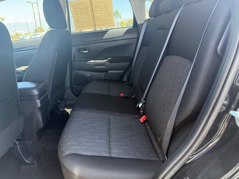 Used 2025 Mitsubishi Outlander Sport ES AWD/4WD image 14