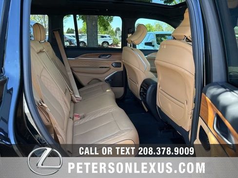 Used 2022 Jeep Grand Cherokee Summit AWD/4WD image 20