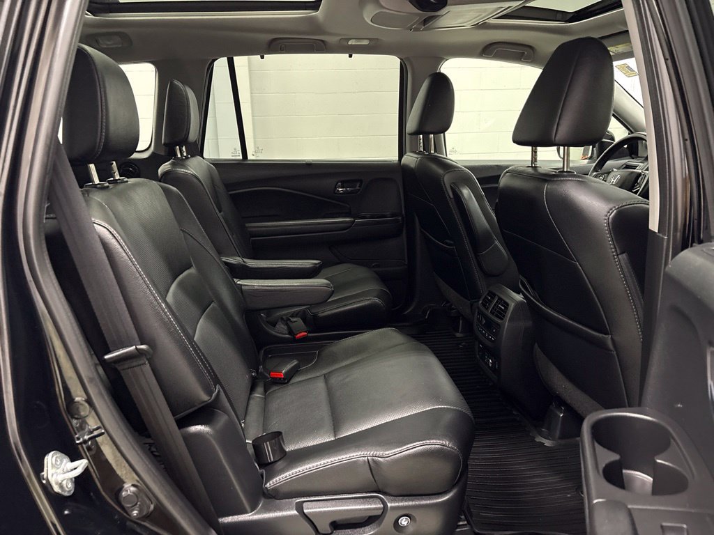 Used 2022 Honda Pilot Elite image 36