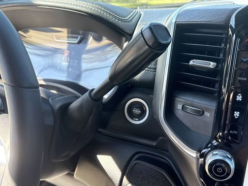 Used 2025 RAM 3500 Laramie image 19