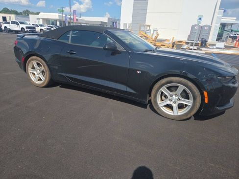 Used 2019 Chevrolet Camaro LT RWD image 16