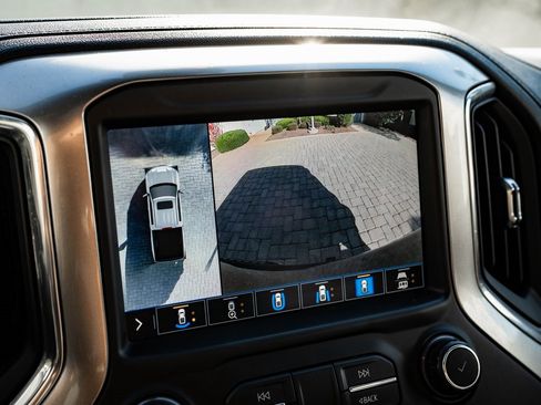 Used 2020 Chevrolet Silverado 1500 LTZ w/ LTZ Premium Package image 31