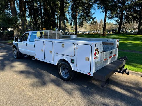 Used 2010 Ford F550 4x4 Crew Cab Super Duty image 3