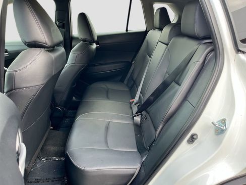 Used 2023 Toyota Corolla Cross XLE w/ Convenience Package FWD image 24