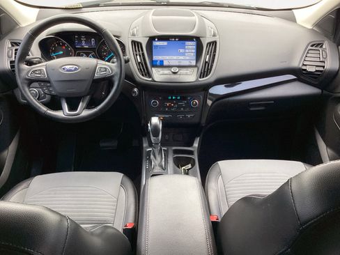 Used 2019 Ford Escape SE FWD image 4