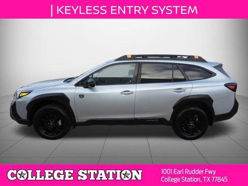 Used 2022 Subaru Outback Wilderness w/ Wilderness Package AWD/4WD image 7