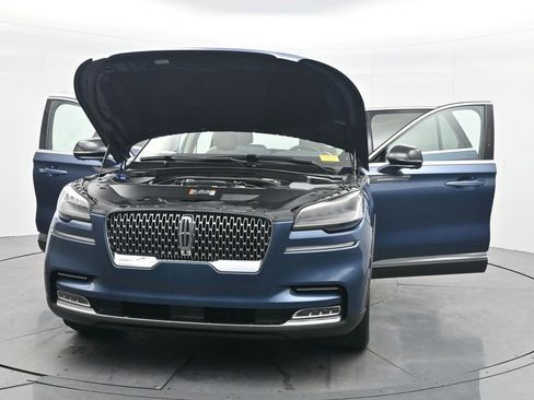 Used 2020 Lincoln Aviator Reserve w/ Equipment Group 201A image 43