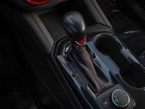 Used 2022 Chevrolet Blazer RS w/ Enhanced Convenience Package image 20