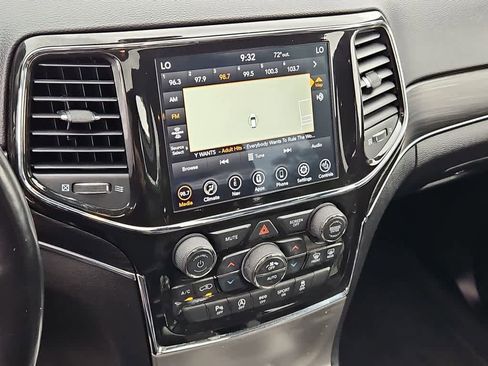 Used 2022 Jeep Grand Cherokee Limited image 30