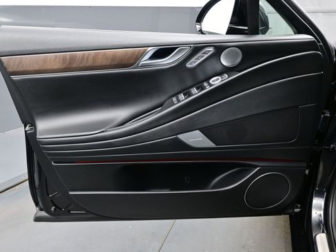 Certified 2026 Genesis G80 2.5T Advanced image 9