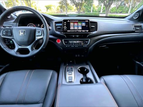 Used 2025 Honda Ridgeline TrailSport image 16