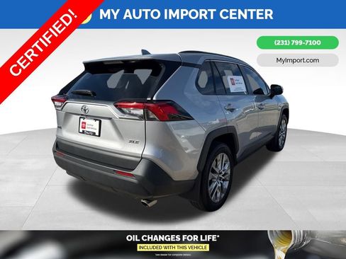 Used 2024 Toyota RAV4 XLE Premium image 7
