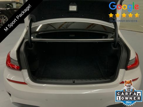 Used 2022 BMW 330i Sedan w/ M Sport Package image 10