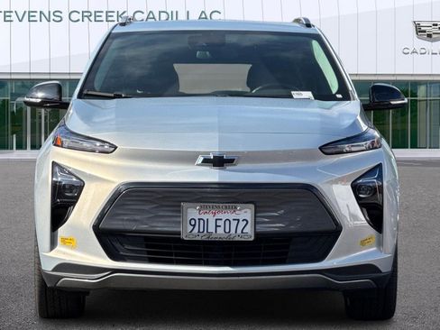 Used 2023 Chevrolet Bolt EUV LT w/ Comfort Package image 8