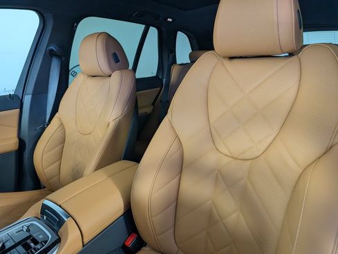 New 2026 BMW X5 xDrive50e w/ Premium Package AWD/4WD image 12