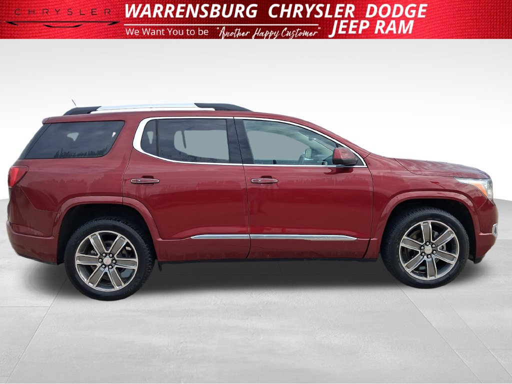 Used 2018 GMC Acadia Denali w/ Technology Package AWD/4WD image 2