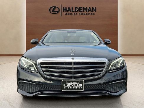 Used 2018 Mercedes-Benz E 300 E 300 image 2