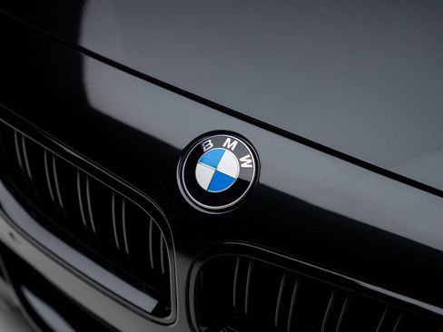 Used 2018 BMW 640i Gran Coupe w/ Executive Package RWD image 13