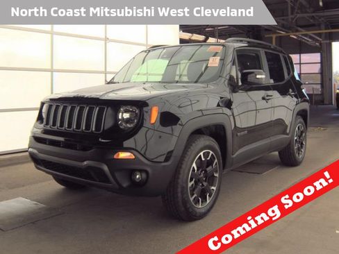 Used 2023 Jeep Renegade Latitude AWD/4WD image 1