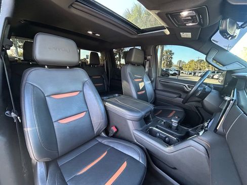 Used 2023 GMC Sierra 1500 AT4 w/ AT4 Premium Package AWD/4WD image 27