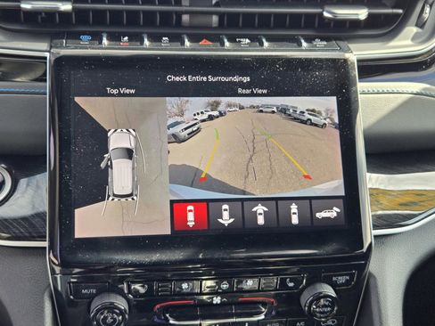 Used 2023 Jeep Grand Cherokee Trailhawk w/ Advanced Protech Group II image 19