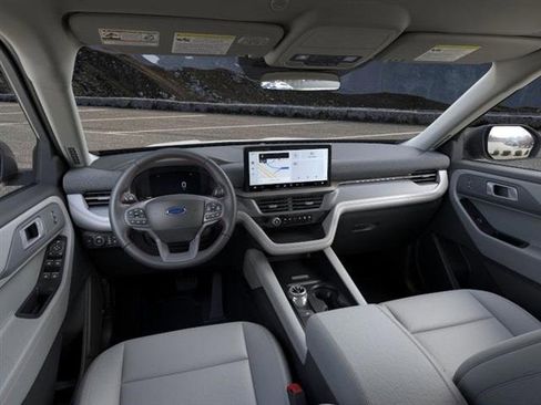 New 2025 Ford Explorer Active w/ Active Comfort Package image 9