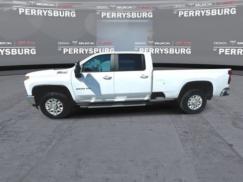 Used 2023 Chevrolet Silverado 2500 LT w/ Convenience Package AWD/4WD image 5