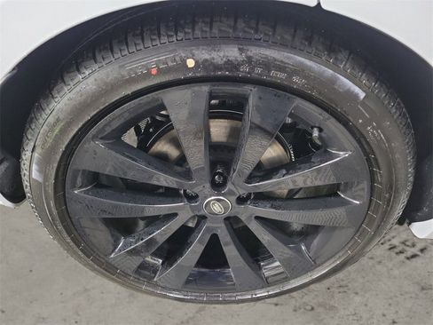 New 2025 Land Rover Range Rover Sport Dynamic SE image 12