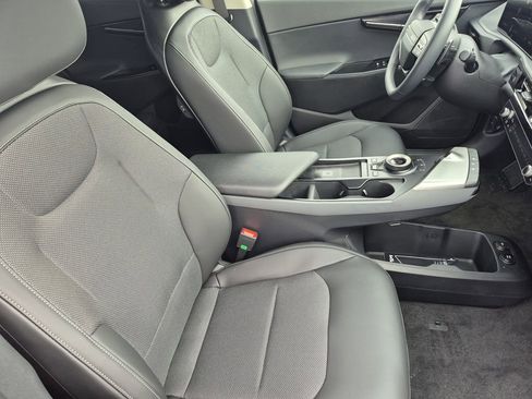 New 2025 Kia EV6 Light w/ Light LR Technology Package image 15