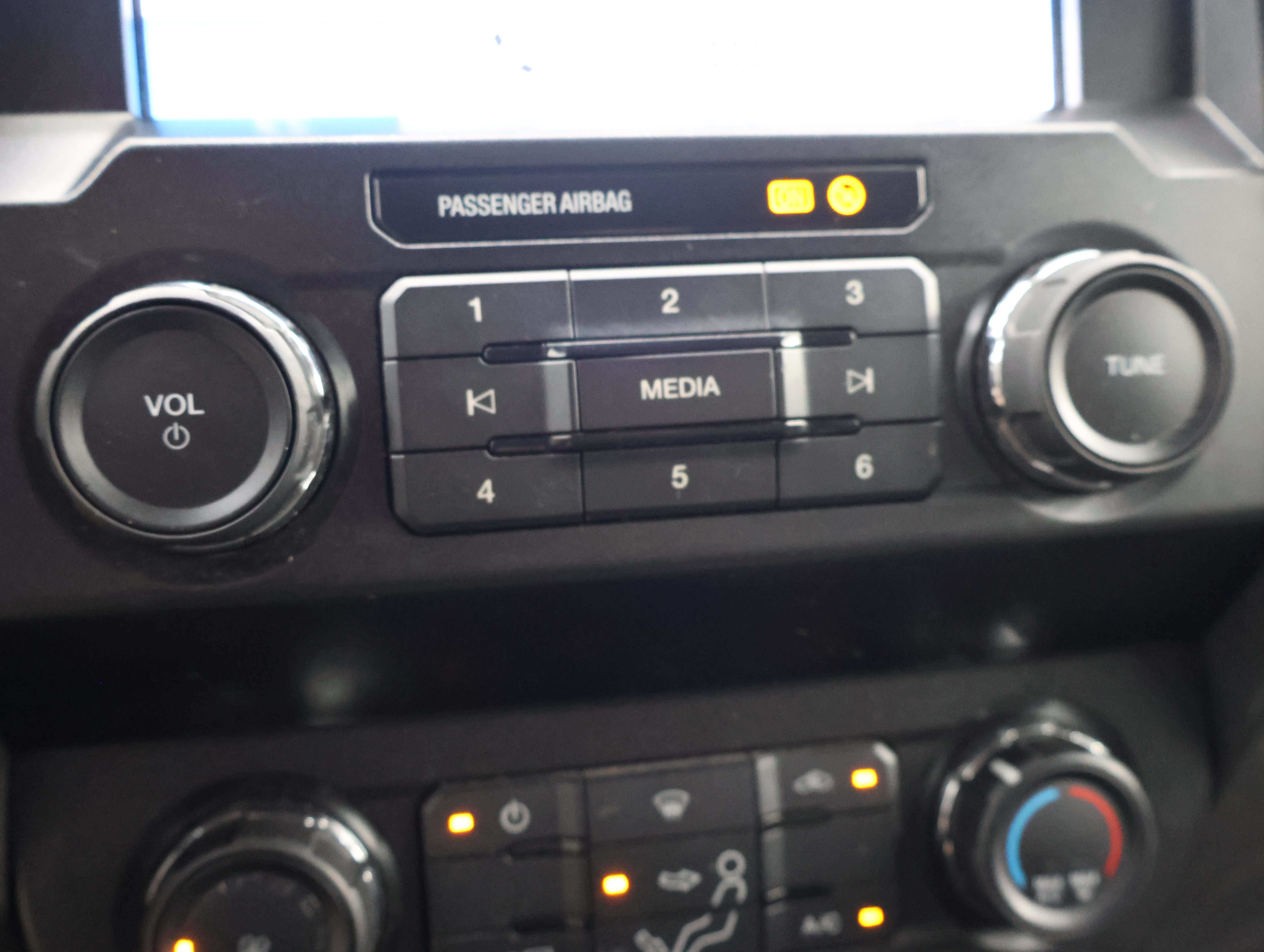 Used 2019 Ford F250 XL w/ STX Appearance Package AWD/4WD image 47