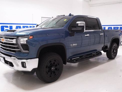Used 2024 Chevrolet Silverado 2500 LTZ w/ LTZ Texas Edition AWD/4WD image 35