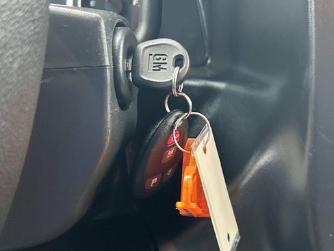 Used 2023 GMC Savana 2500 w/ Driver Convenience Package image 28