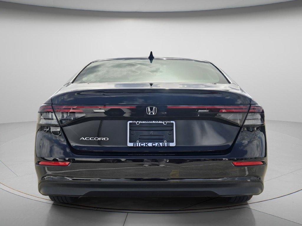Certified 2023 Honda Accord EX image 6