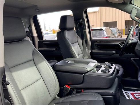 Used 2024 Chevrolet Silverado 2500 LTZ image 32