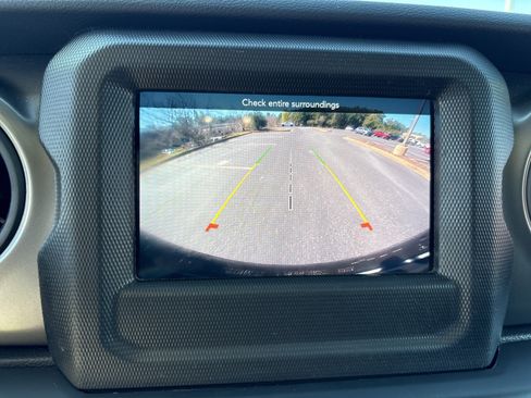 Used 2021 Jeep Wrangler Unlimited Sport image 28