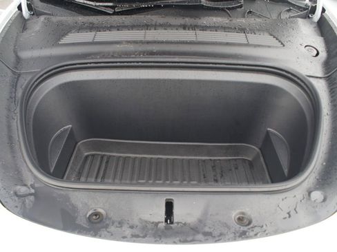Used 2023 Tesla Model Y Performance AWD/4WD image 19