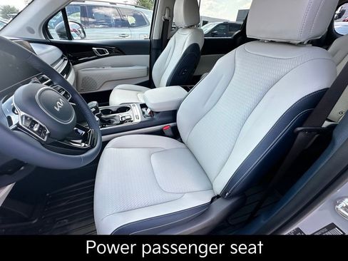 New 2026 Kia Carnival SX Prestige FWD image 12