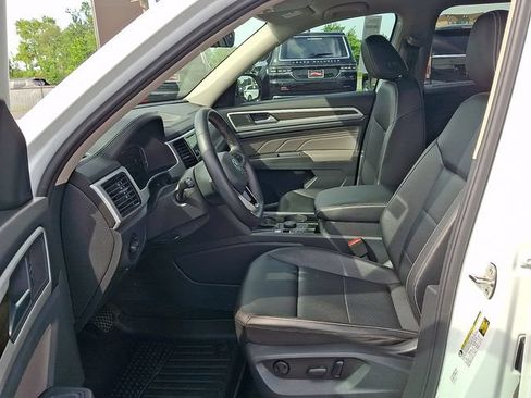 Used 2023 Volkswagen Atlas SE AWD/4WD image 10