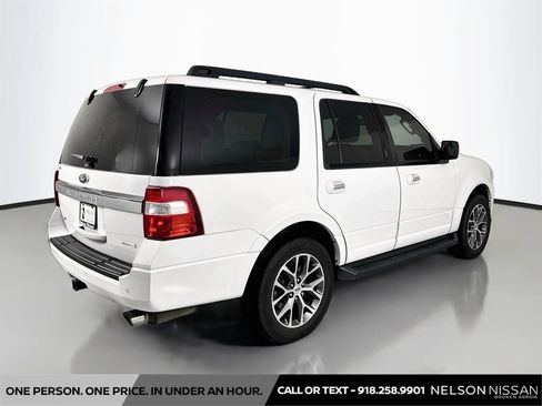 Used 2016 Ford Expedition XLT w/ Equipment Group 201A RWD image 5