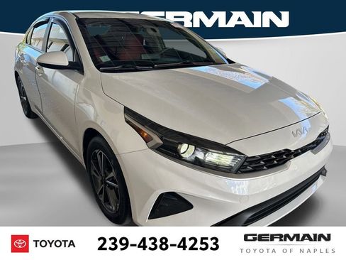 Used 2023 Kia Forte LXS image 4