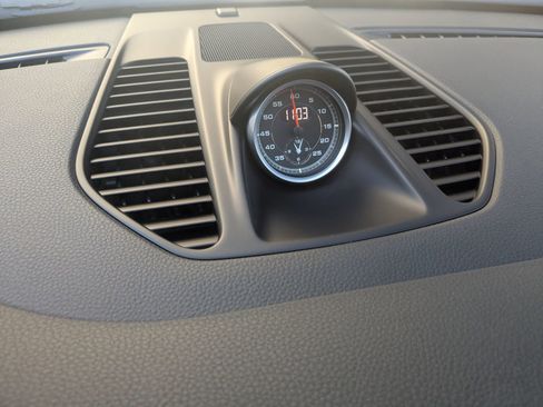 Used 2017 Porsche 911 Carrera S image 26