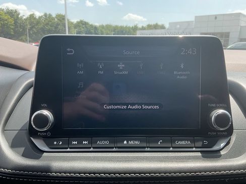 Used 2023 Nissan Rogue SV w/ SV Premium B Package FWD image 23