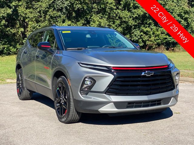 Used 2025 Chevrolet Blazer LT w/ Redline Edition FWD image 9