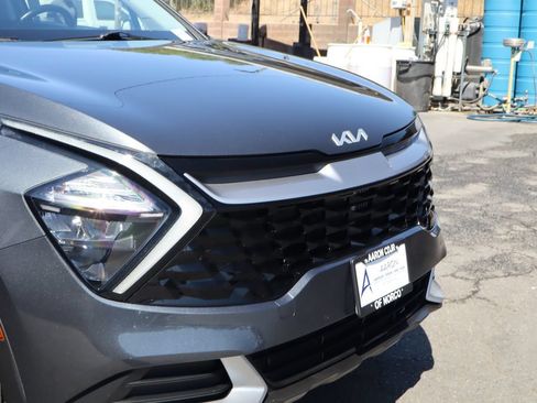 Used 2023 Kia Sportage EX AWD/4WD image 9